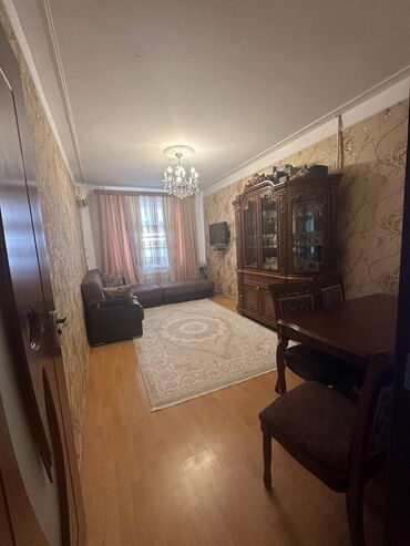 Köhnə tikili: Bakı, Yeni Günəşli Massiv B, 3 otaqlı, Köhnə tikili, 60 kv. m — 2