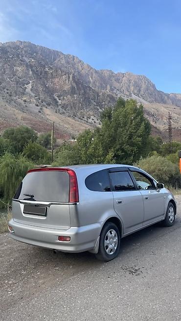 авто ижара: Honda Stream: 2001 г., 1.7 л, Автомат, Бензин, Вэн/Минивэн — 2