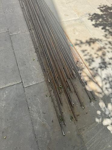 metre: Məhsul: Armatur dəmirləri 12-lik zavod STP armaturudu.520 metrdir — 1