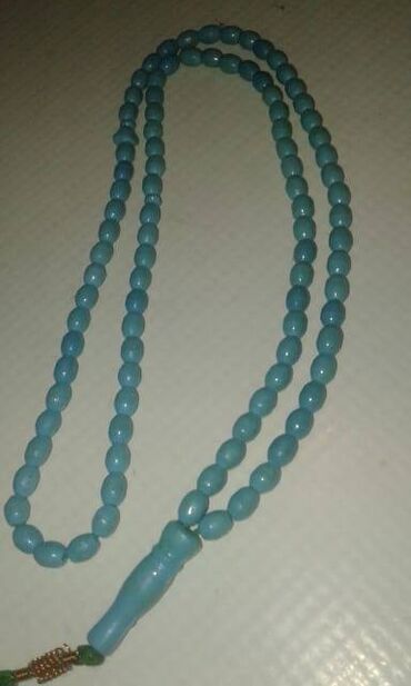 Təsbehlər: Təsbəhlər satılır. Biri 10 manat — 10