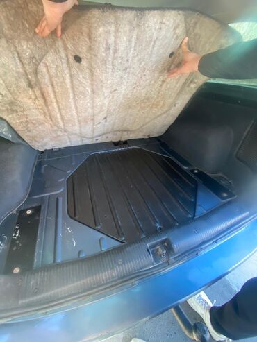 Opel: Model: Opel Astra Caravan (universal kuzov) Rəng: tünd boz Yanacaq — 5