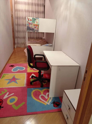 Uzunmüddətli kirayə mənzillər: 28 mayda, Xarici İşlər Nazirliyinin yanında, 16 mərtəbəli binanın — 4