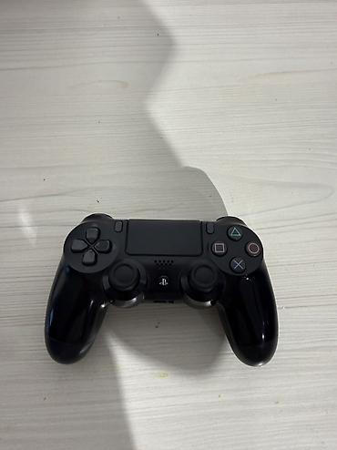 ps4 ош: Срочно продам пску. Комплектация: - Консоль PS4 Slim - Беспроводной — 10