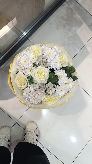 aşdım daşdım gülü: Sumqayit Çiçək buketləri – “Eshq flowerss” Məhsul təsviri: - Zərif — 7