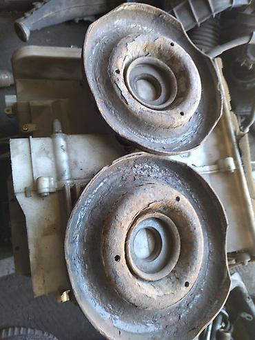 Амортизаторы, пневмобаллоны: Амортизатор передний задний Мазда Демио комплект Рф3 задний св6 задний — 13