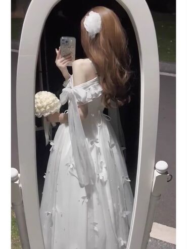 платья на запах: Белое нежное платье с бабочками придёт с Китая срок доставки 20,17