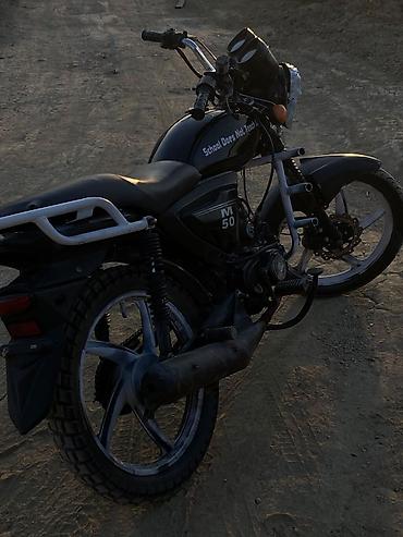 125 cc motor: 50 sm3 — 3
