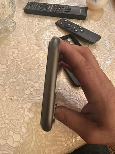 Apple iPhone: IPhone 11, 64 GB, Qara — 8