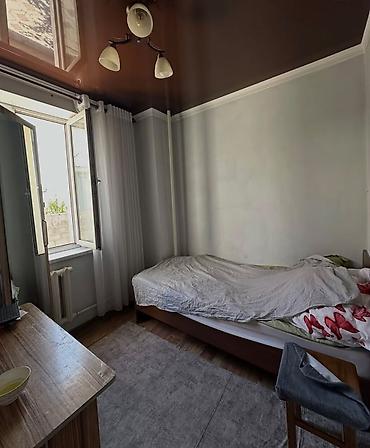 Кыймылсыз мүлк: 🏡 🚨 Ак-Ордо 1 конушунда ыңгайлуу жана бардык шарты бар үй сатылат 🚨 — 10
