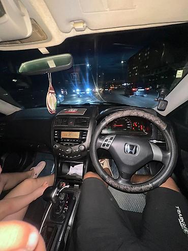honda inside: Honda Accord: 2003 г., 2 л, Автомат, Бензин, Седан — 5