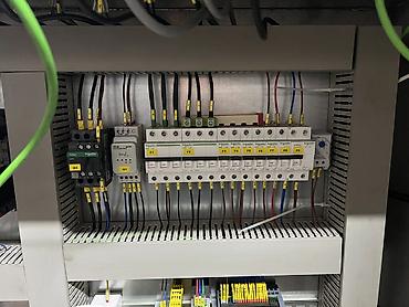 beton panel zavodu: İşlənmiş, Elektrik şit — 3