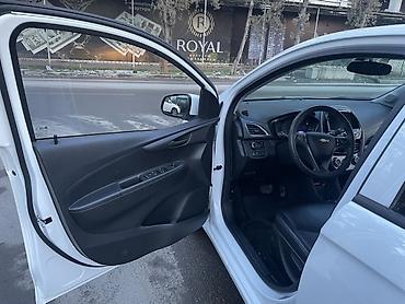 Chevrolet: Chevrolet Spark: 2020 г., 1 л, Вариатор, Бензин, Хэтчбэк — 6