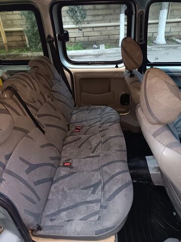 Renault: Renault Kangoo: 1.5 l | 2003 il 250000 km Van/Minivan — 21