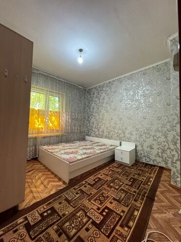 сдаю квартира дом: 4 комнаты, 90 м², 106 серия, 2 этаж, Старый ремонт