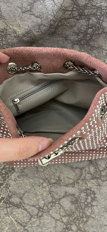 Çantalar: Endirimlər başladı Şoperlar cəmi 15 azn Çantalar-18 azn az sayda — 9