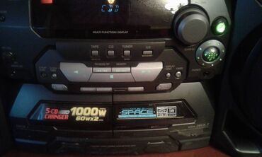 Musiqi mərkəzləri: "Panasonic" musiqi mərkəzi satılır. 5 CD changer, iki kaset yeri, FM — 9