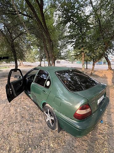 124 2 2: Honda Civic: 1998 г., Хэтчбэк — 2