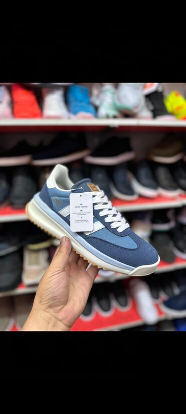 обувь адидас: Мужские кроссовки, 40, Adidas, Новый, цвет - Синий, Бесплатная доставка, Платная доставка