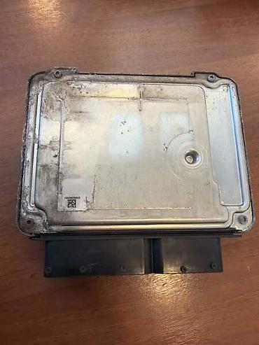 mt 11: MOTORNI KOMPJUTER ZA VOLKSWAGEN PASSAT B7, SHARAN - 03L907309AE | — 3