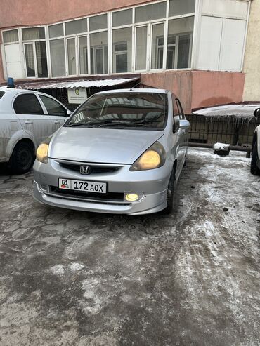 фит болл: Honda Fit: 2002 г., 1.3 л, Автомат, Бензин, Хетчбек