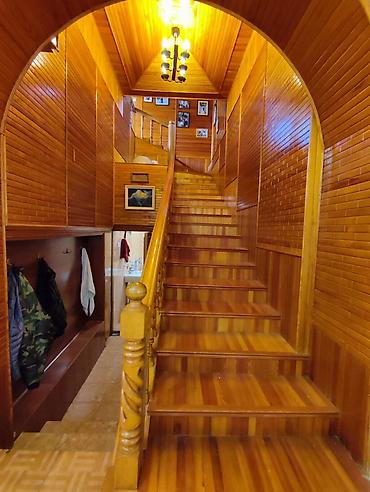 Продажа коттеджей и домов: 🏡 СРОЧНО! Продается 2-х этажный дом в престижном районе города Бишкек! — 7