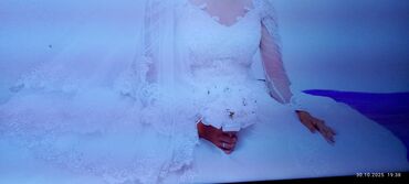 пышные свадебные платья со шлейфом: Свадебное платье, Со шлейфом, Фатин, Пышное, Кружево, Б/у