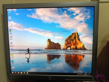 Monitorlar: HP 19luq monitor.Tam işlek veziyyetdedi.Hec bir problemi