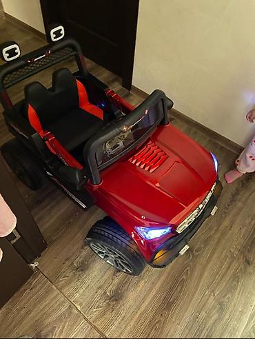 Uşaq üçün elektrik maşınları: Uşaq üçün elektrikli maşın – qırmızı rəngdə, SUV tipli kuzov — 4