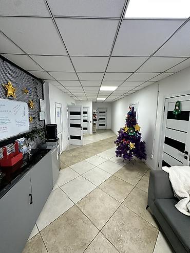 Аренда офисов: Аренда офисов, 230 м², С отдельным сан узлом, С системой безопасности — 2