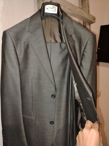ag koynekler kisi ucun: Kostyum, Demisezon, Emporio Armani, 2XL (EU 44), rəng - Boz