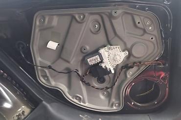 Kompletan auto u delovima: Delovi za Škoda vozila – originalni - Prednja osovina/vešanje: par — 4