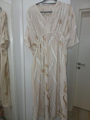 leprsave haljinice: Dugačak ženski kaftan/haljina od laganog materijala u bež nijansi sa — 3