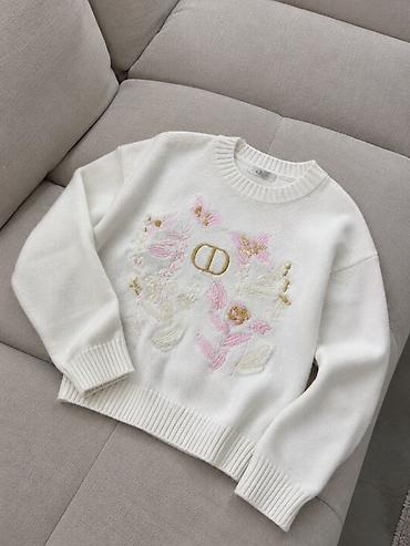 Кофты, свитеры: Кофта под Dior с нежной вышивкой в белом цвете, а также в синем цвете — 1