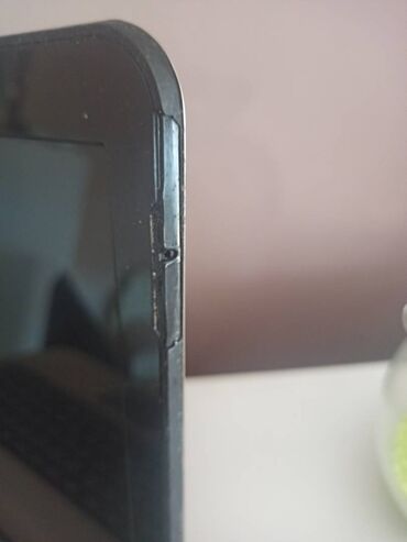 HP: HP Pavilion DV6-3040ez / 15.6 LED Solidno ocuvan za svoje goodine HP — 13