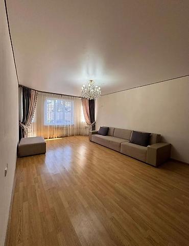 оренбургская: 200 м², 6 комнат, Юг-2 мкр, Только парням — 2