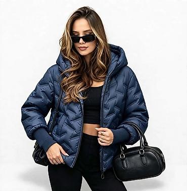 tn nike buzz: Ženska kratka puffer jakna sa kapuljačom - Model: kraći kroj do — 3
