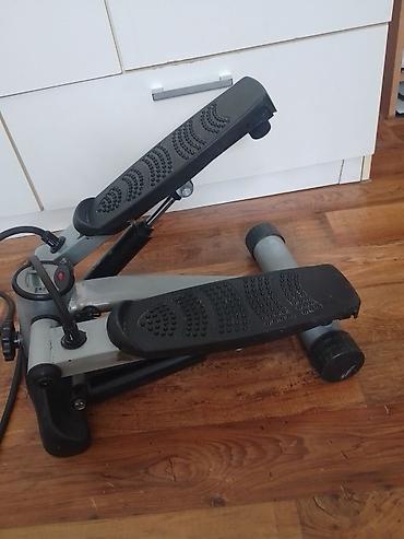 Ostale sprave za vežbanje: Steper je potpuno ispravan osim displeja za merenje minuta koji nerad! — 1
