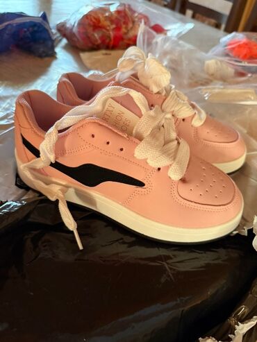 детская зимняя обувь на овчине: Krossovka, Uniseks, 37