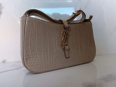 Torbe: Torbe 
Velike cena 4100din, manje po 3000din — 25