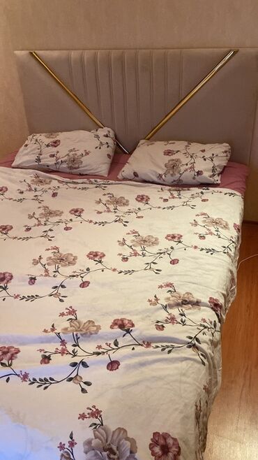 Ev üçün dekor: Təknəfərlik çarpayı