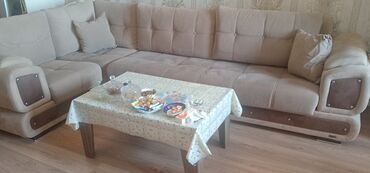 Künc divan, Açılan, Bazalı