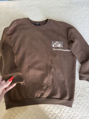 Рубашки: Qəhvəyi sweatshirt – “The Arid Mountain” temalı - Rəng: tünd qəhvəyi