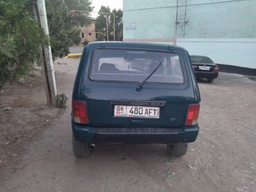 купить один диск на авто: ВАЗ-2121 Нива — это компактный внедорожник, отличающийся темно-зеленым