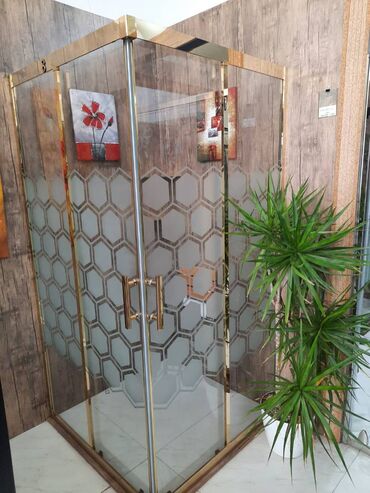 Hamam üçün aksessuarlar: Yeni Üstü açıq kabina, Künc üçün