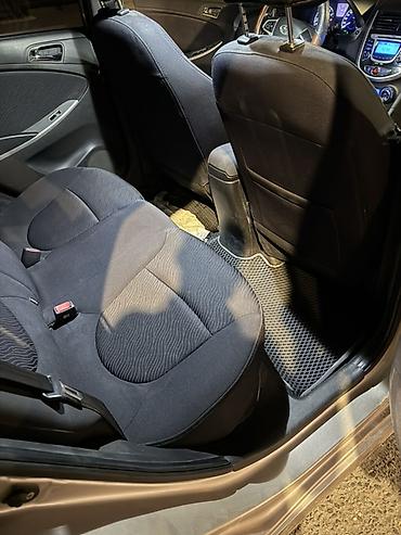 solaris accent: Hyundai Solaris: 2012 г., 1.6 л, Автомат, Бензин, Седан — 9