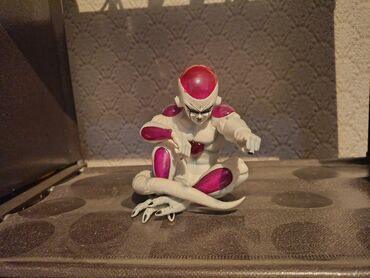 лего на пульте управления: Продаю фигурку Фриза из аниме "Драгонболл" (Dragon ball)