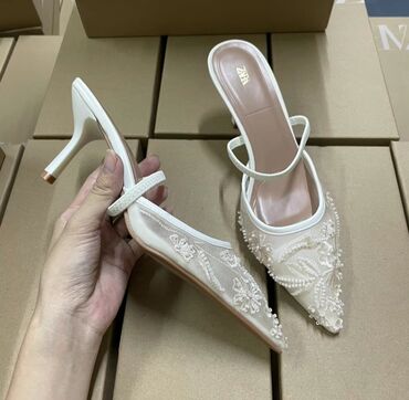 белые туфли: Туфли, 36, Zara, Б/у, цвет - Бежевый, Самовывоз, Платная доставка