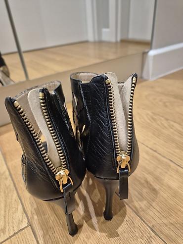 Sandale: Nine West crne sandale na štiklu - Dizajn: elegantne sandale sa — 3