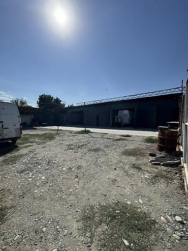 Аренда коммерческой недвижимости: 300 м², С парковкой — 1