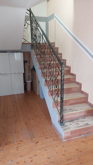 Bağ evlərinin satışı: Bakı, Pirşağı qəs., 180 kv. m, 4 otaqlı — 10